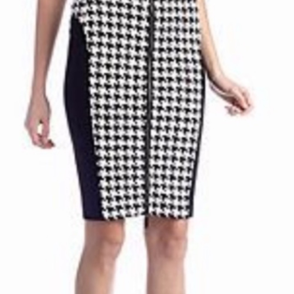 $19 Christmas sale Michael Kors houndstooth Black and White Skirt NWT 4